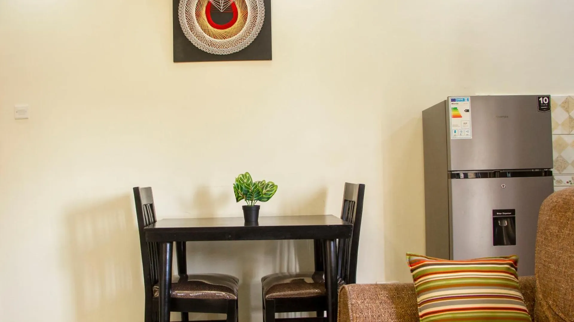 Apartamento Brb Homes-1Br In Bukoto With Fast Wi- Fi And Work-Friendly Kampala